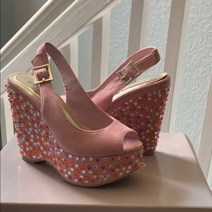 Pink retro wedges